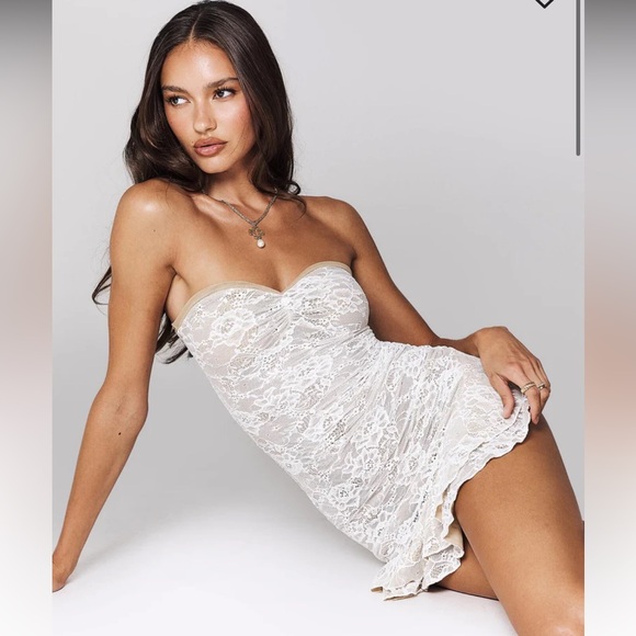 Princess Polly lace strapless mini dress - Picture 2 of 14